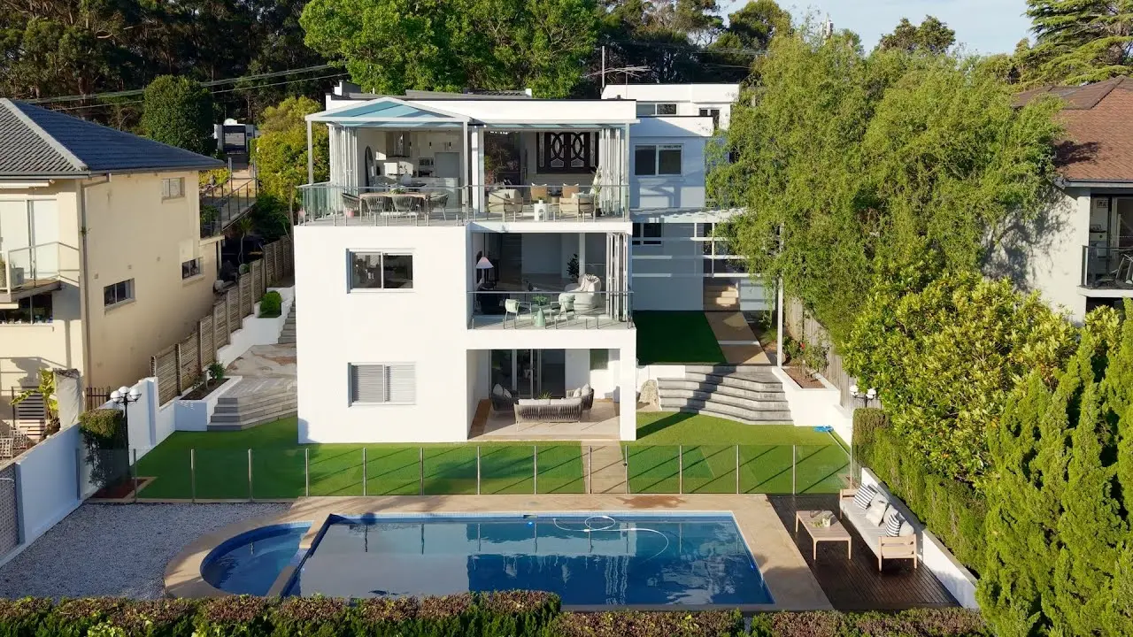Cinematic Real Estate Videography in Sydney - 146 Melwood Avenue, Killarney Heights